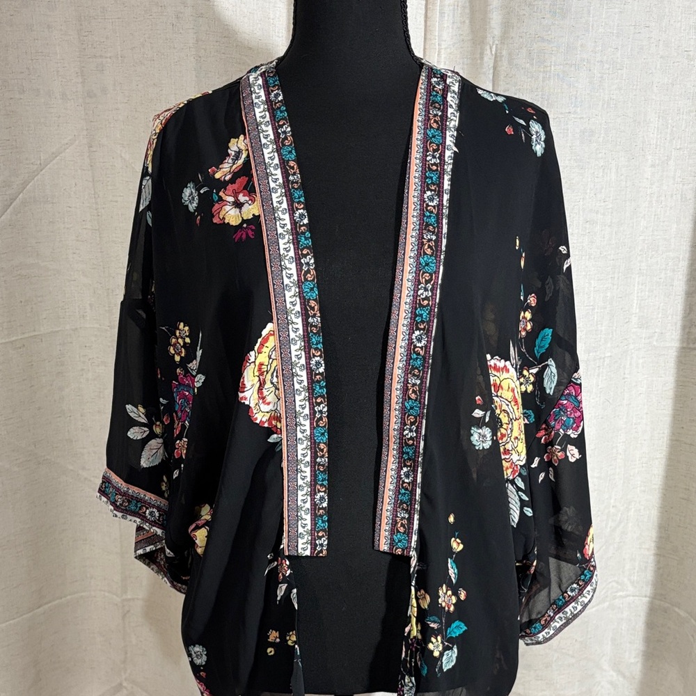 Xhilaration Multicolor Floral Kimono